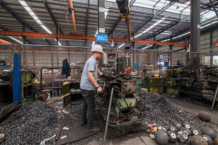 昌吉网架配件-螺栓球加工车间